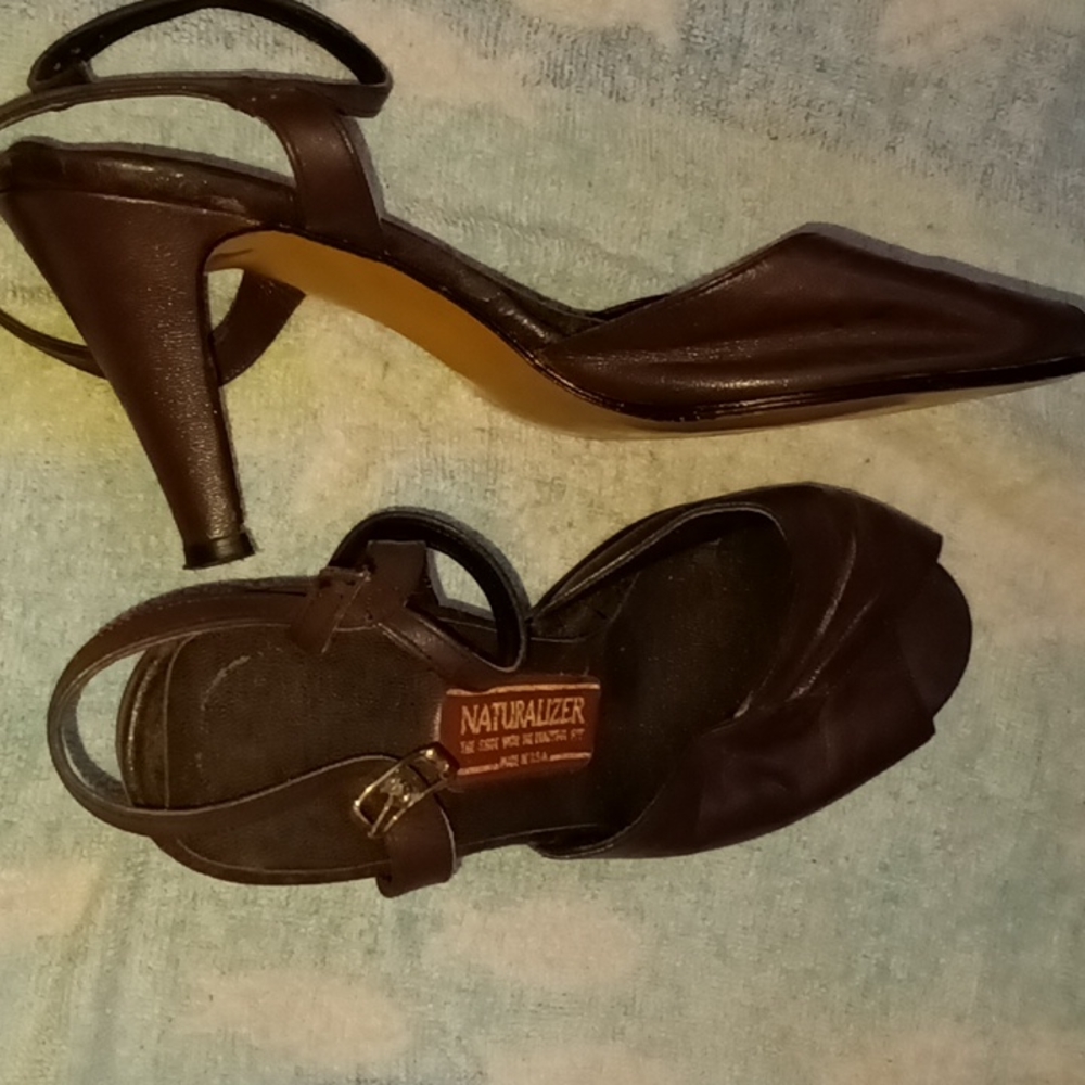 Brown 2 inch heels. Size 6.